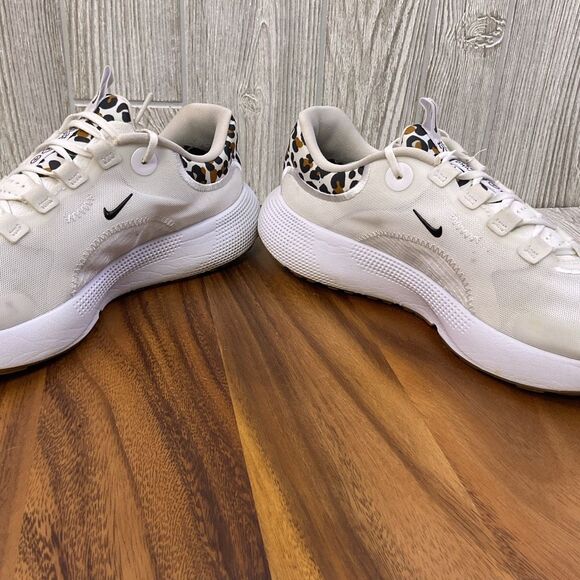 Nike React Escape Running Shoe White Leopard Womens Size 10 Sneakers DM3083-100 - Picture 7 of 11